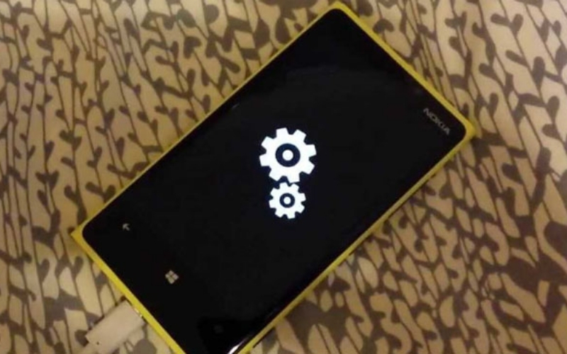 Thử khôi phục cài đặt gốc điện thoại khi gặp lỗi về màn hình